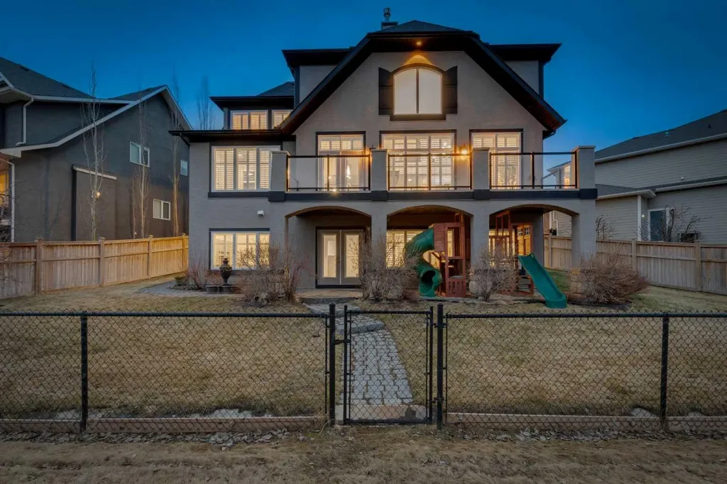 151 Mahogany Bay SE Calgary AB T3M 0Y2