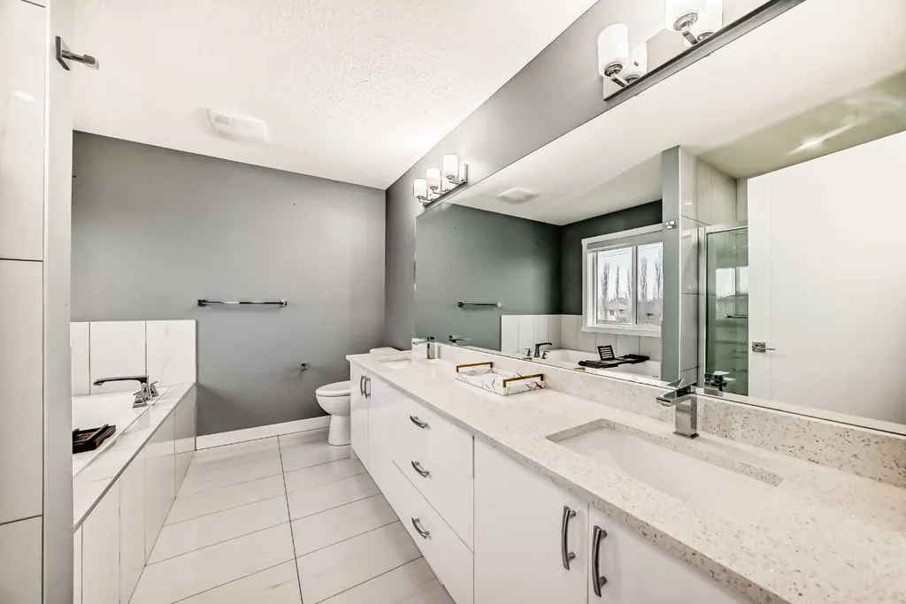 753 Edgefield Crescent Strathmore AB T1P 1H5