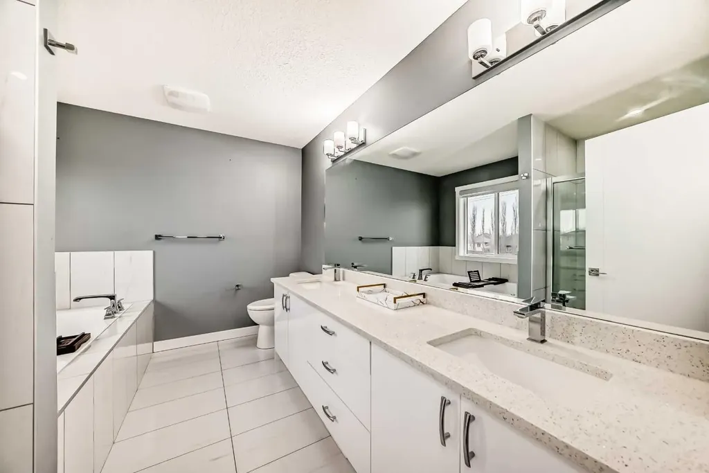 753 Edgefield Crescent Strathmore AB T1P 1H5