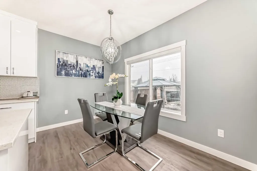 753 Edgefield Crescent Strathmore AB T1P 1H5