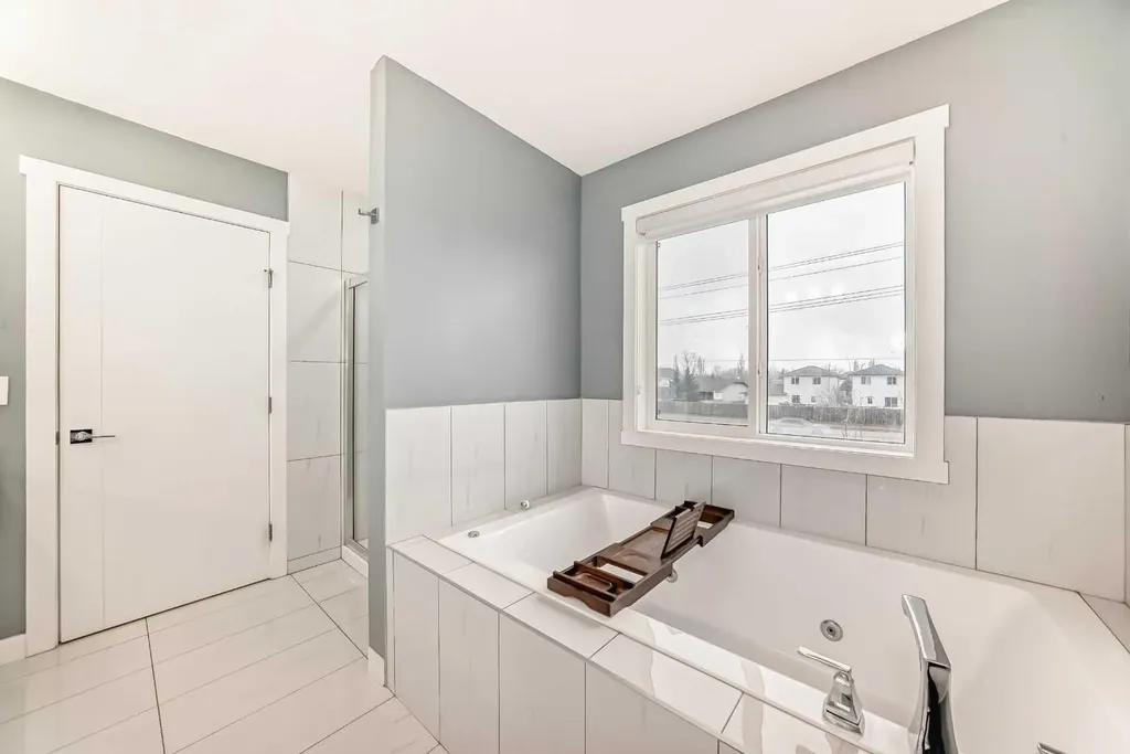 753 Edgefield Crescent Strathmore AB T1P 1H5