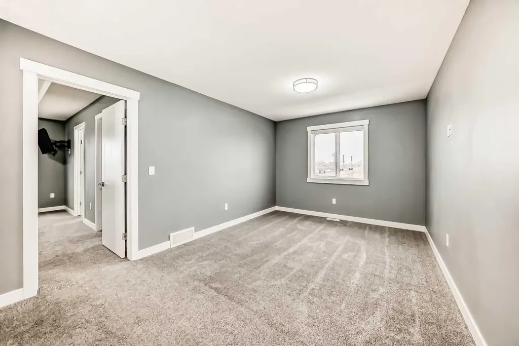 753 Edgefield Crescent Strathmore AB T1P 1H5