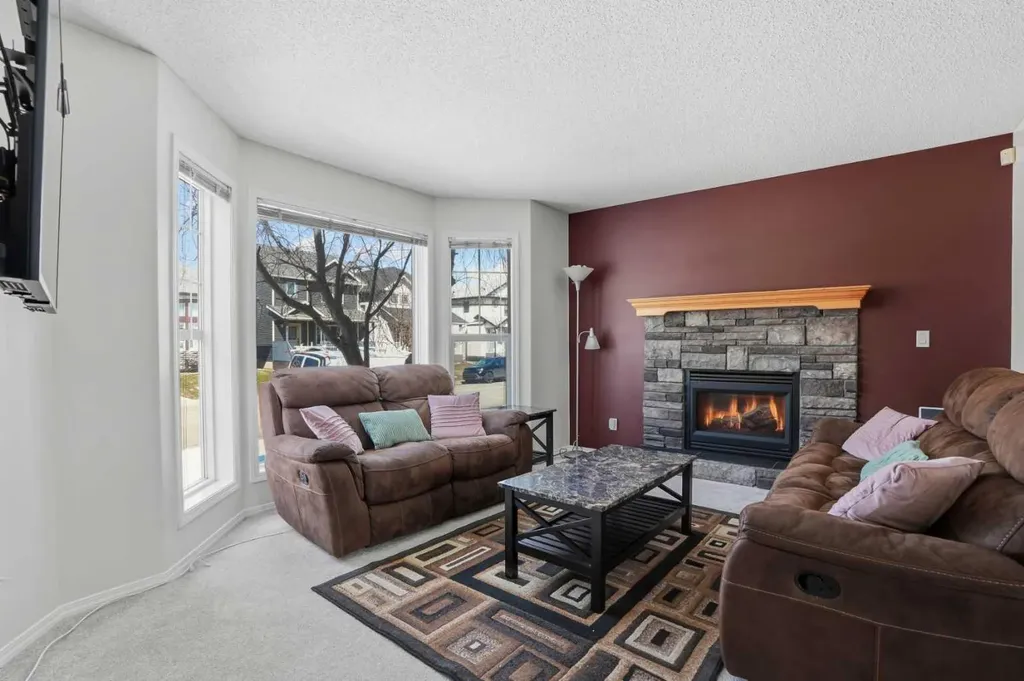 155 Tarington Green NE Calgary AB T3J 3X3