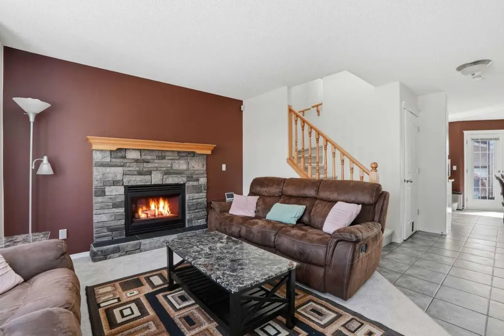 155 Tarington Green NE Calgary AB T3J 3X3