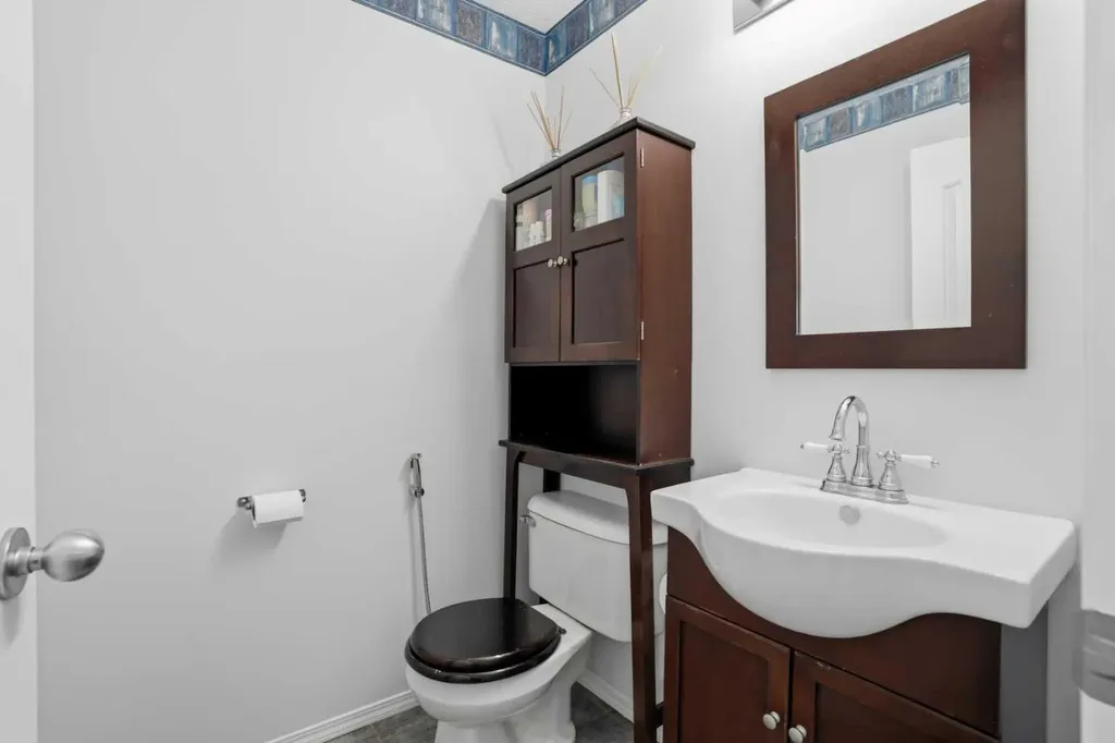 155 Tarington Green NE Calgary AB T3J 3X3