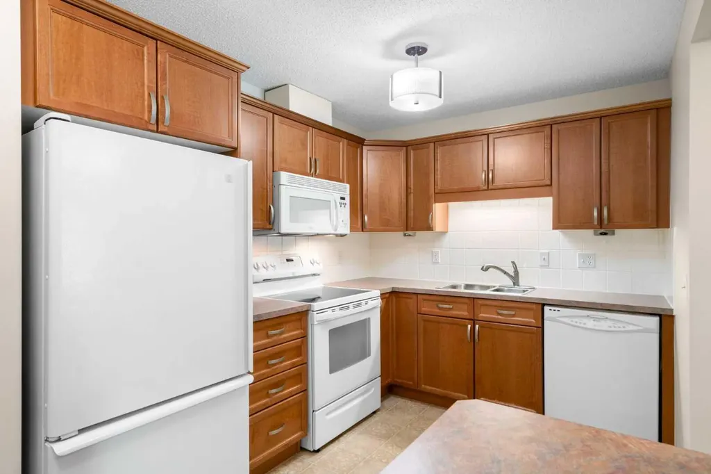 928 Arbour Lake Road NW Calgary AB T3G 5T2