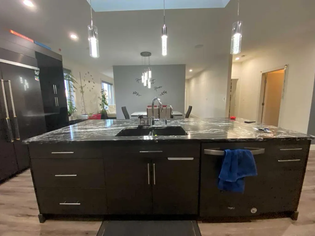 5402 43 Street Taber AB T1G0E2