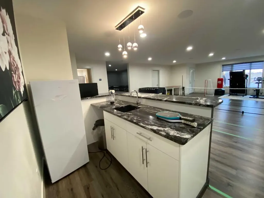 5402 43 Street Taber AB T1G0E2