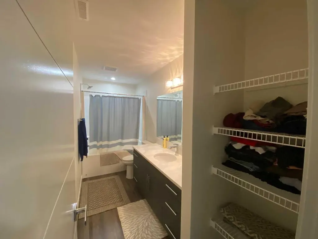 5402 43 Street Taber AB T1G0E2