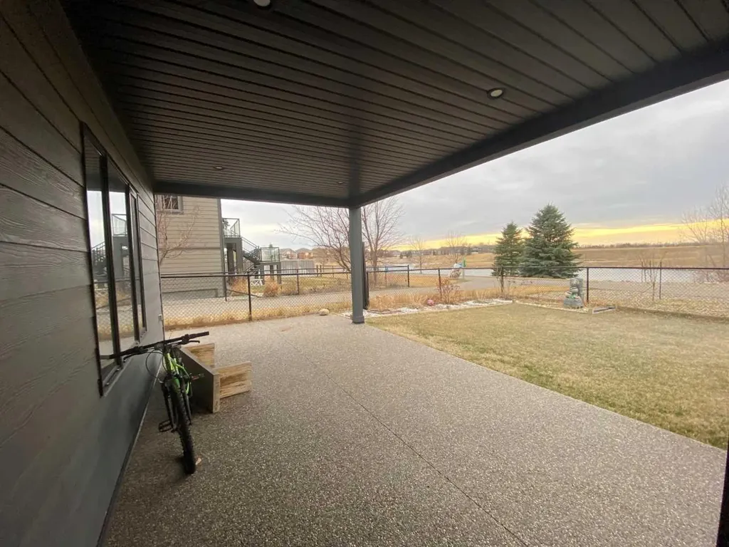 5402 43 Street Taber AB T1G0E2