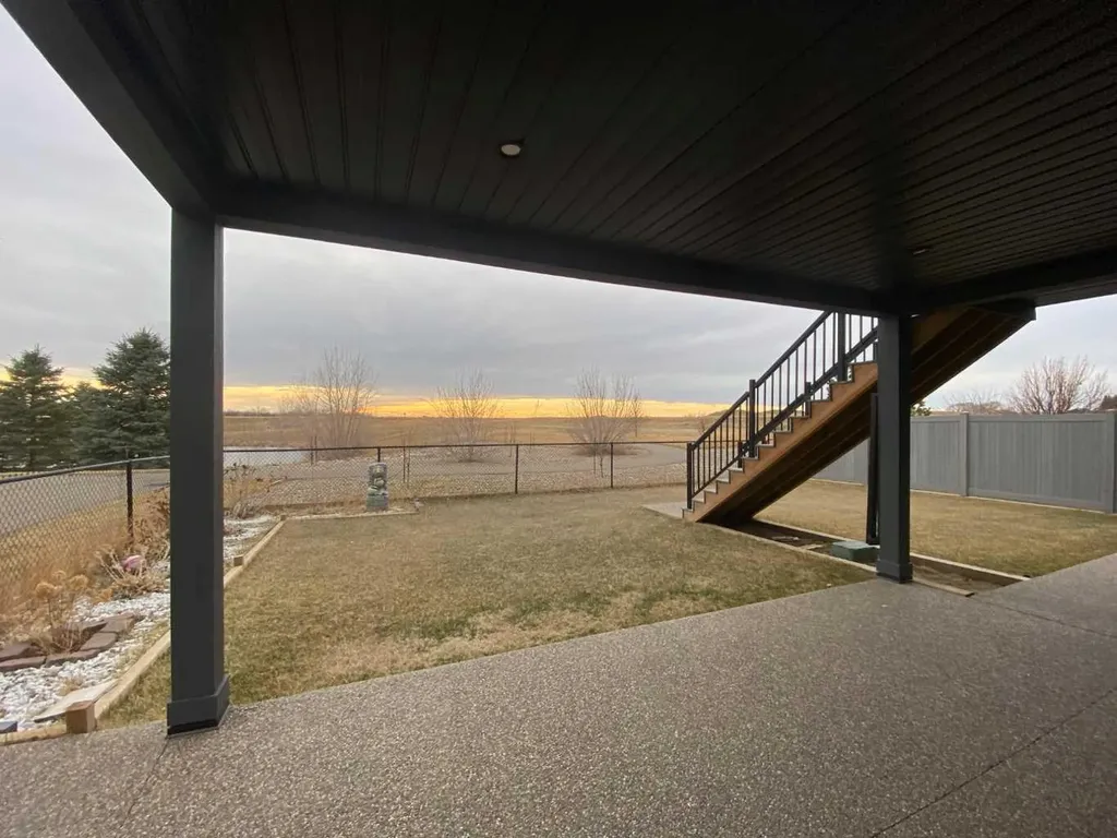 5402 43 Street Taber AB T1G0E2
