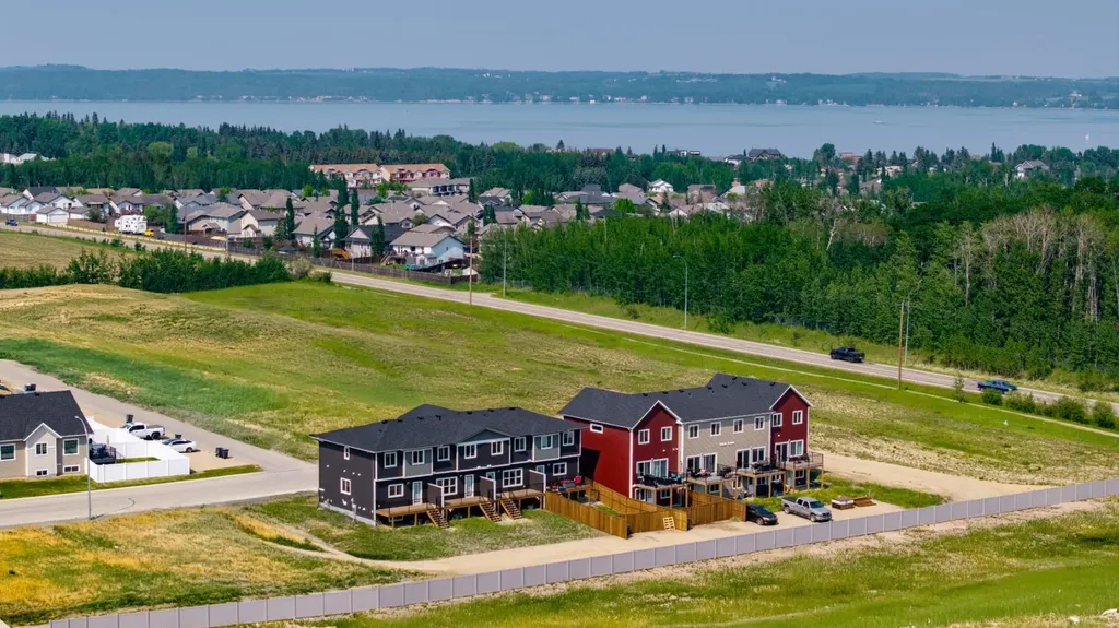 12 Greenwood Drive Sylvan Lake AB T4S 2N8