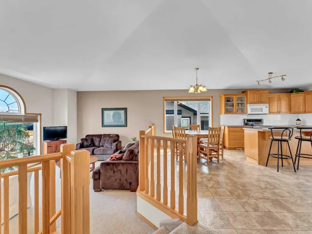 99 Greystone Close Brooks AB T1R1M1