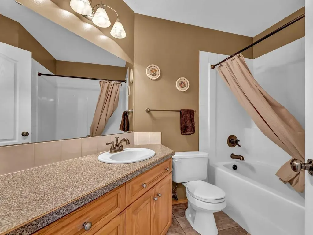 99 Greystone Close Brooks AB T1R1M1