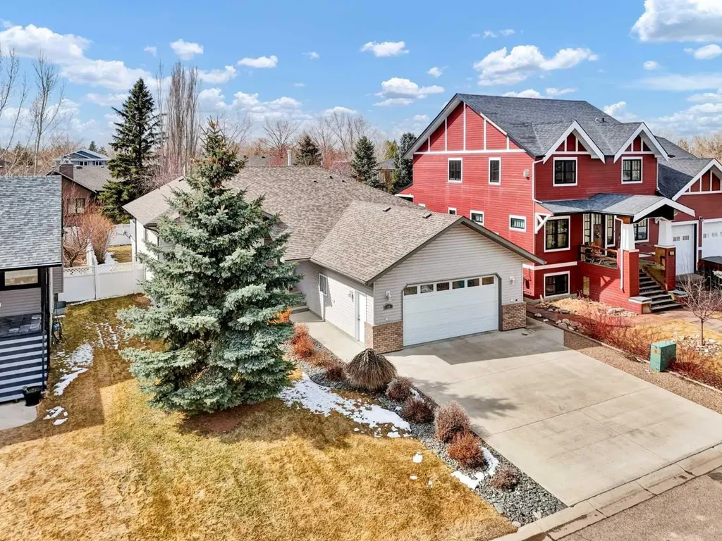 99 Greystone Close Brooks AB T1R1M1