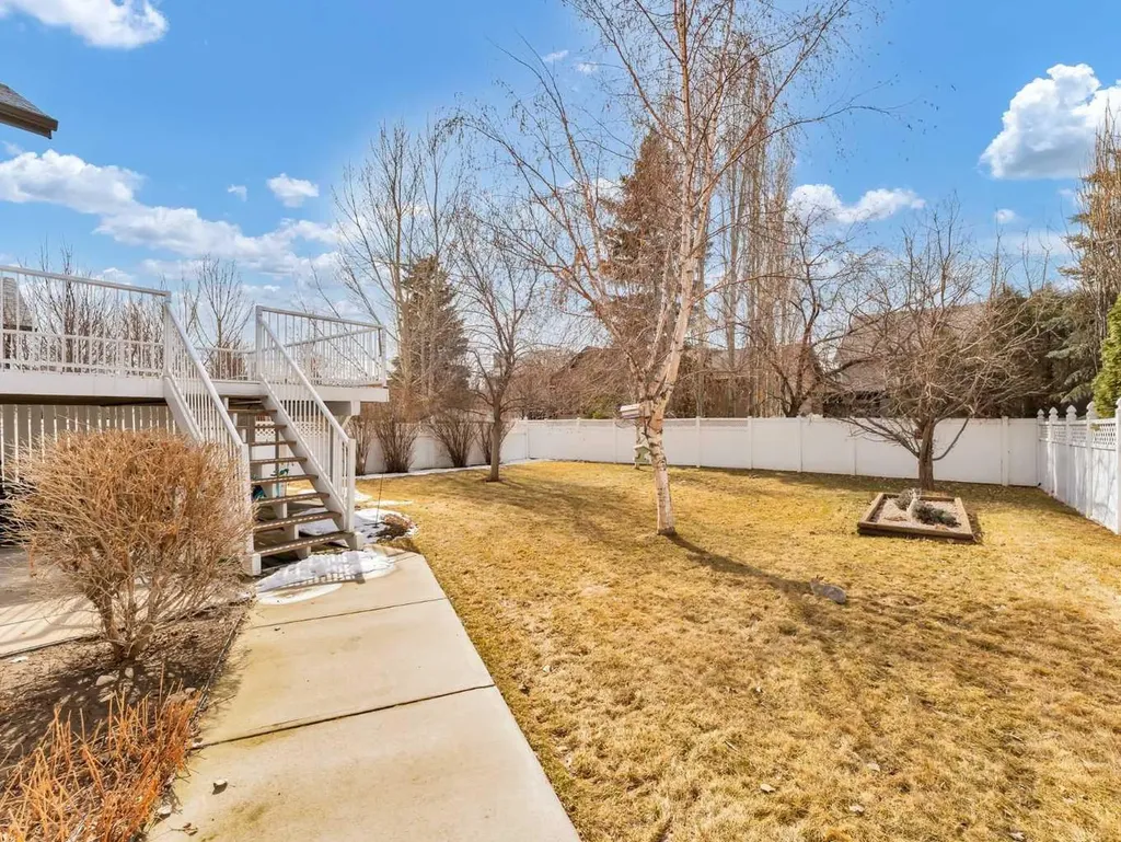99 Greystone Close Brooks AB T1R1M1