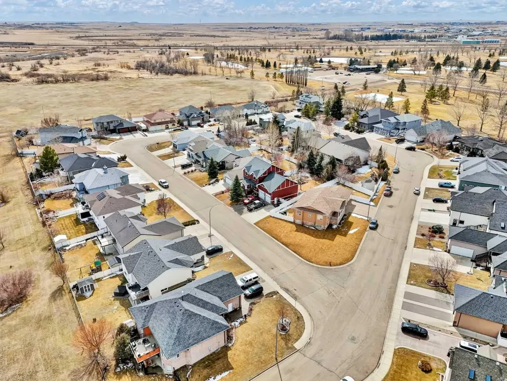99 Greystone Close Brooks AB T1R1M1