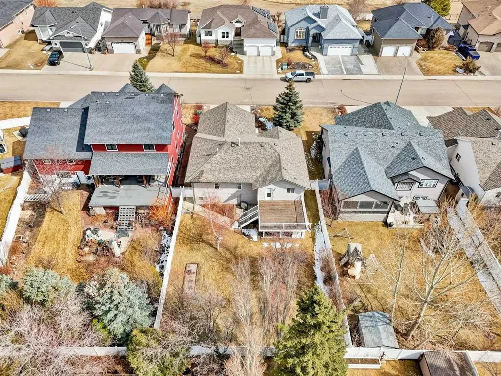 99 Greystone Close Brooks AB T1R1M1