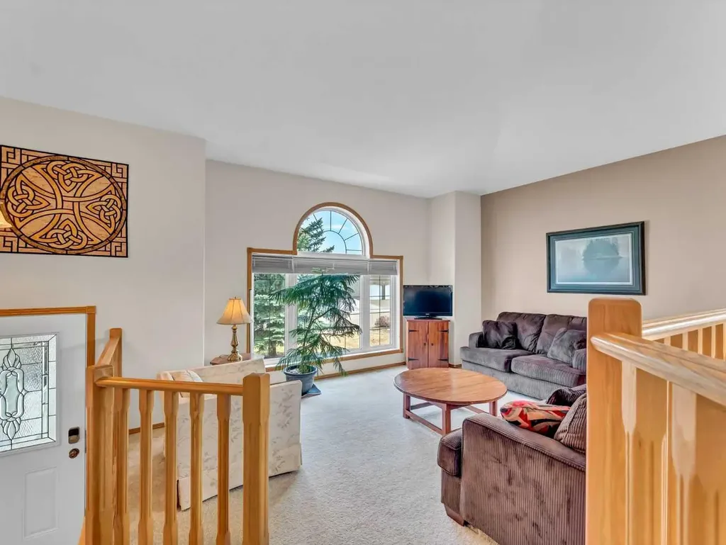 99 Greystone Close Brooks AB T1R1M1