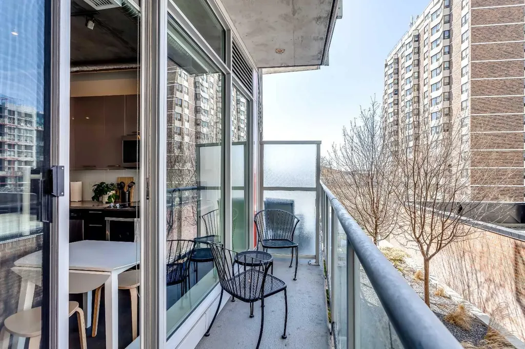 624 8 Avenue SE Calgary AB T2G 1S7