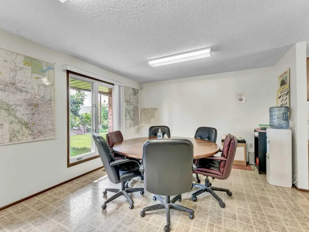 156 & 164 Charles Street Dunmore AB T1B 0K9