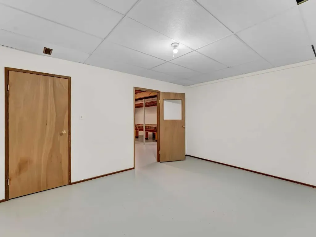 156 & 164 Charles Street Dunmore AB T1B 0K9