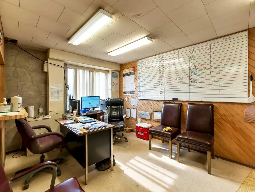 156 & 164 Charles Street Dunmore AB T1B 0K9