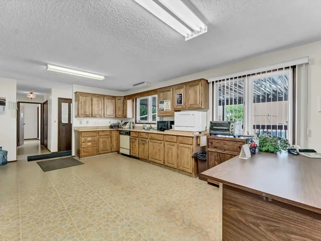 156 & 164 Charles Street Dunmore AB T1B 0K9