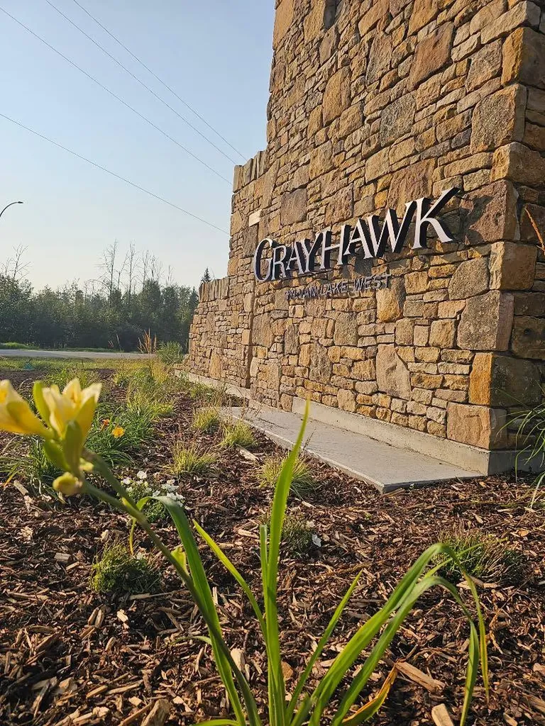 51 Gray Close Sylvan Lake AB T4S 2N8