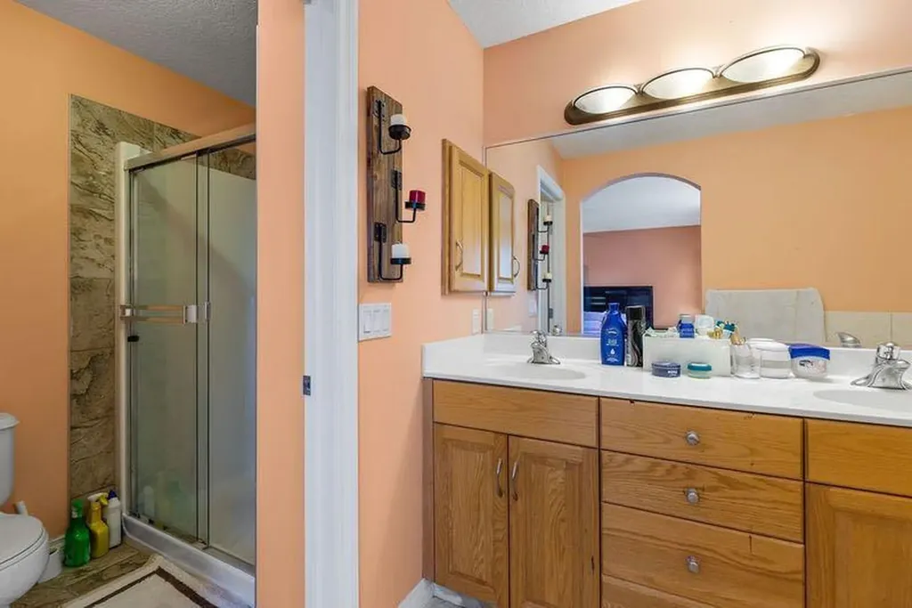 115 Kincora View NW Calgary AB T3R 1M3
