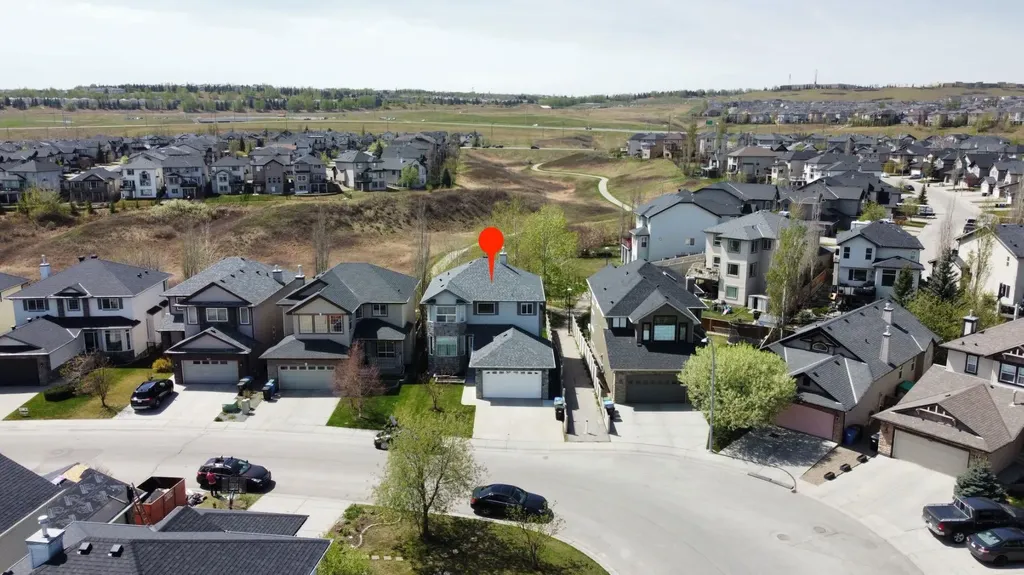 115 Kincora View NW Calgary AB T3R 1M3