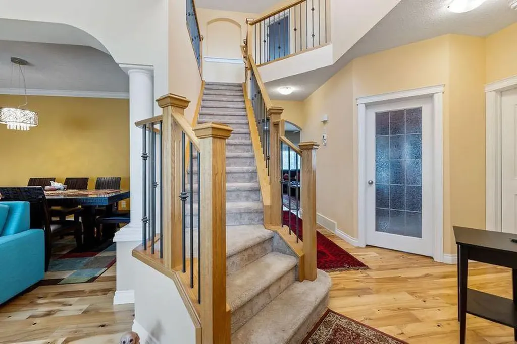 115 Kincora View NW Calgary AB T3R 1M3