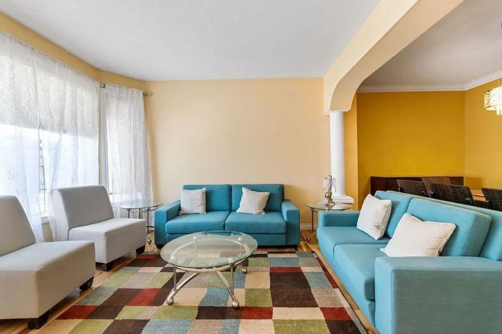 115 Kincora View NW Calgary AB T3R 1M3