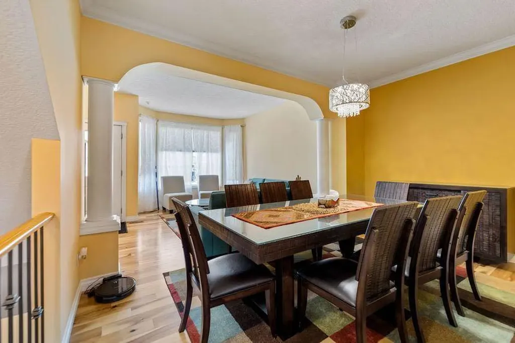 115 Kincora View NW Calgary AB T3R 1M3