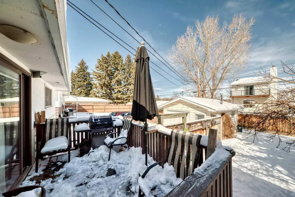 440 36 Avenue NW Calgary AB T2K 0C3