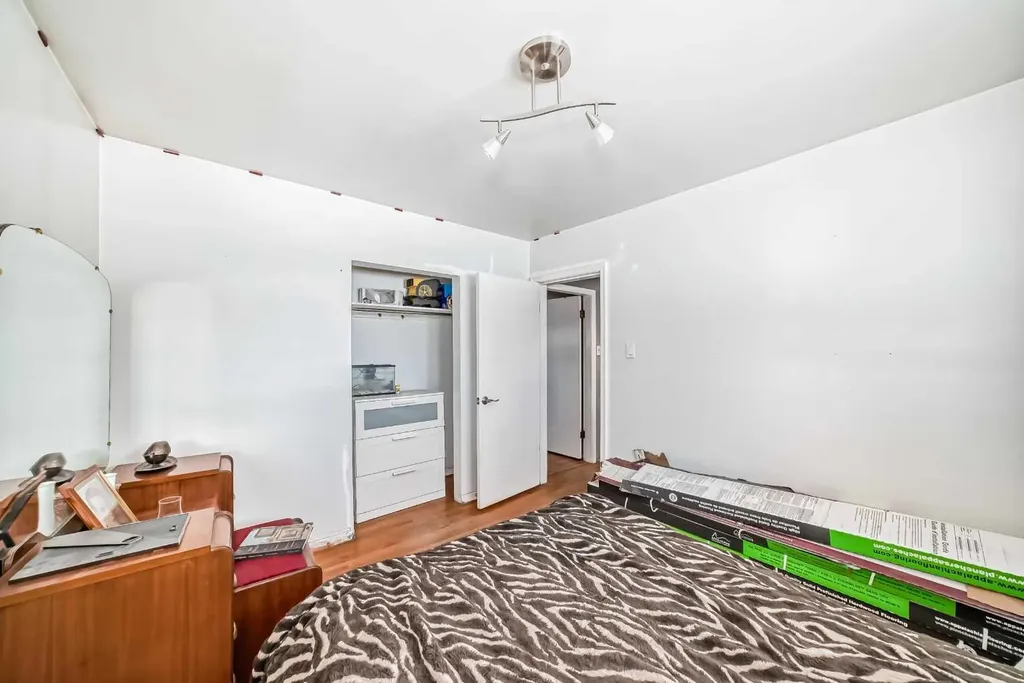 440 36 Avenue NW Calgary AB T2K 0C3