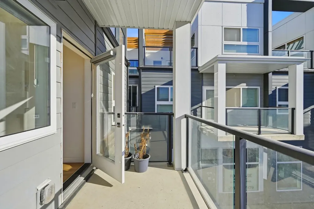 151 Skyview Bay NE Calgary AB T3N 1B6