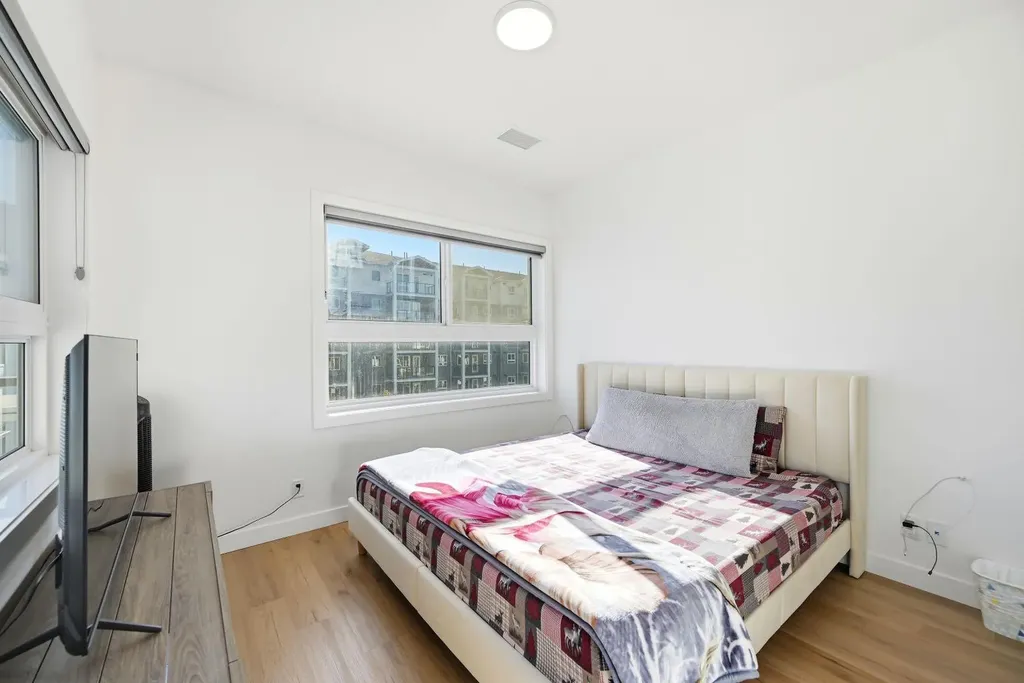 151 Skyview Bay NE Calgary AB T3N 1B6