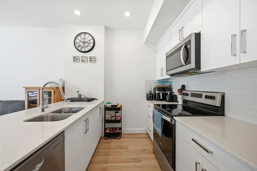 151 Skyview Bay NE Calgary AB T3N 1B6