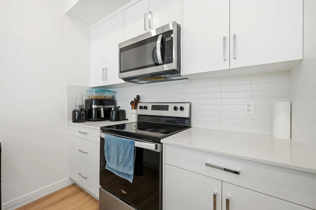 151 Skyview Bay NE Calgary AB T3N 1B6