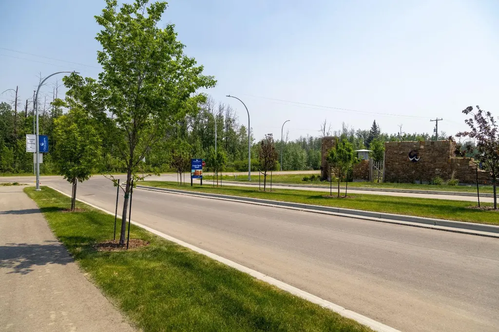 49 Gray Close Sylvan Lake AB T4S 2N8