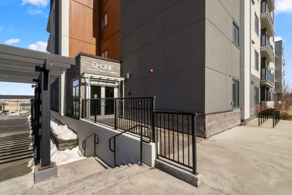 138 Sage Valley Common NW Calgary AB T3R 1X7