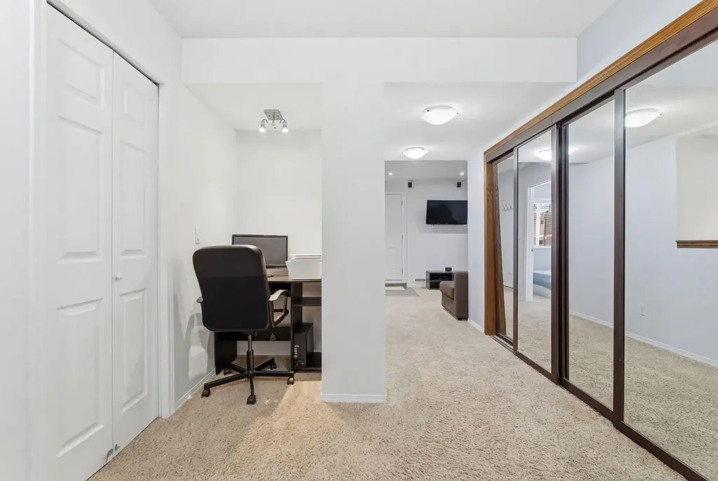 512 Panatella Square NW Calgary AB T3K 0T5