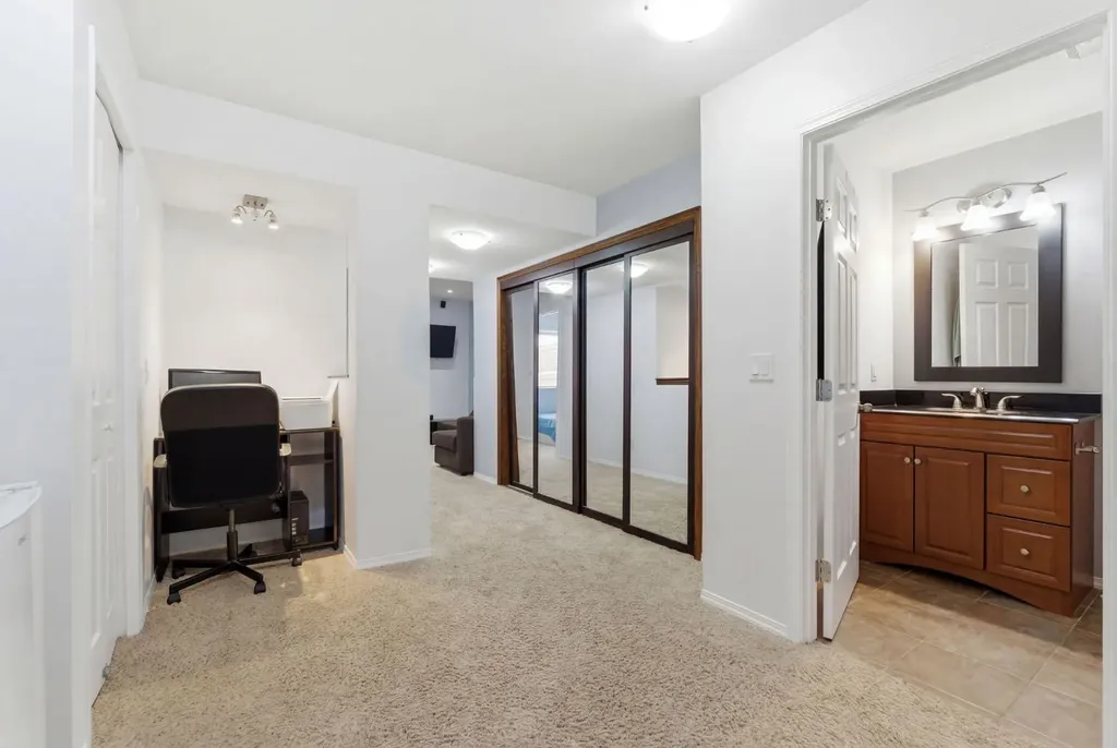 512 Panatella Square NW Calgary AB T3K 0T5