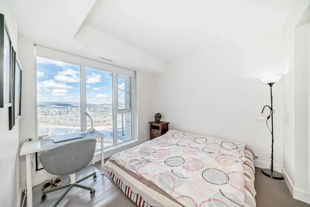 1025 5 Avenue SW Calgary AB T2P 1N4