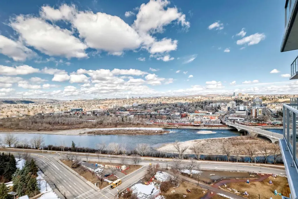 1025 5 Avenue SW Calgary AB T2P 1N4