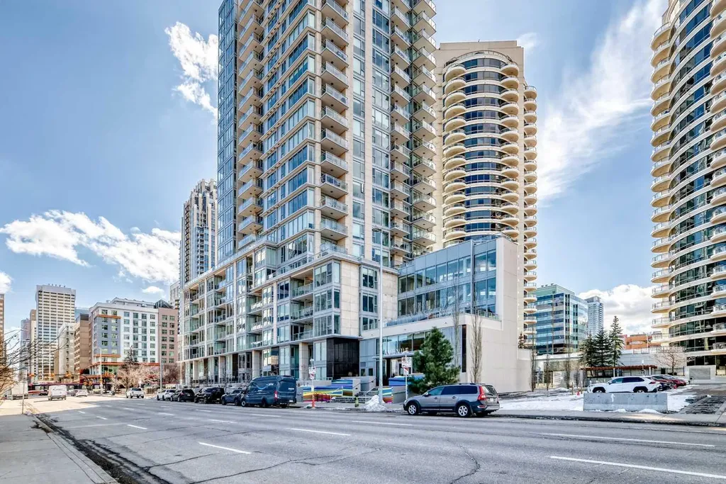 1025 5 Avenue SW Calgary AB T2P 1N4