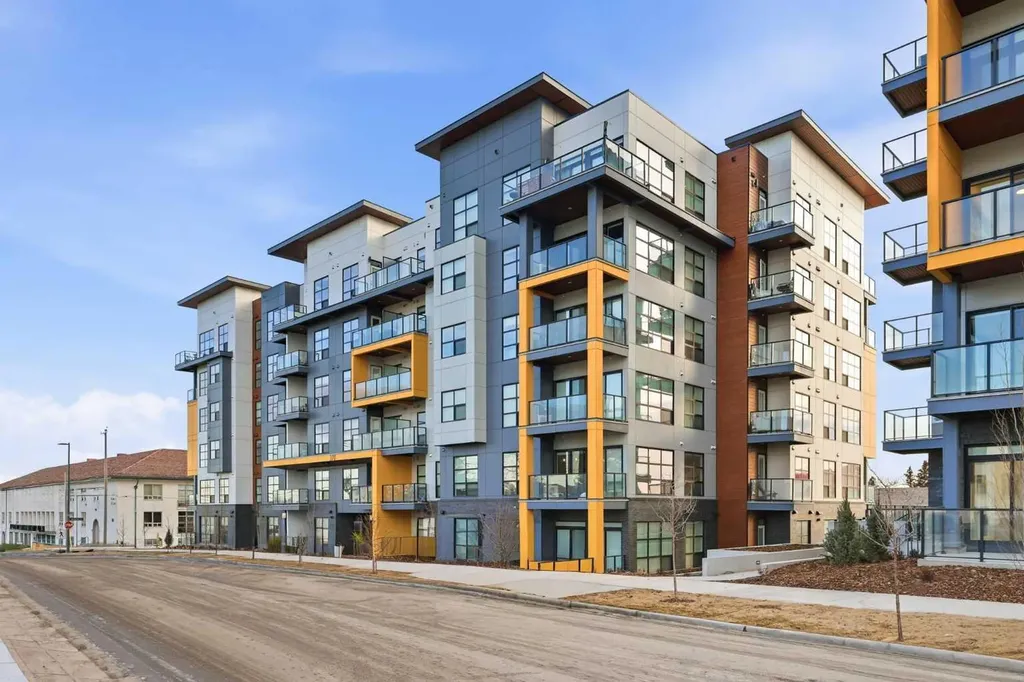 370 Dieppe Drive SW Calgary AB T3E0E6