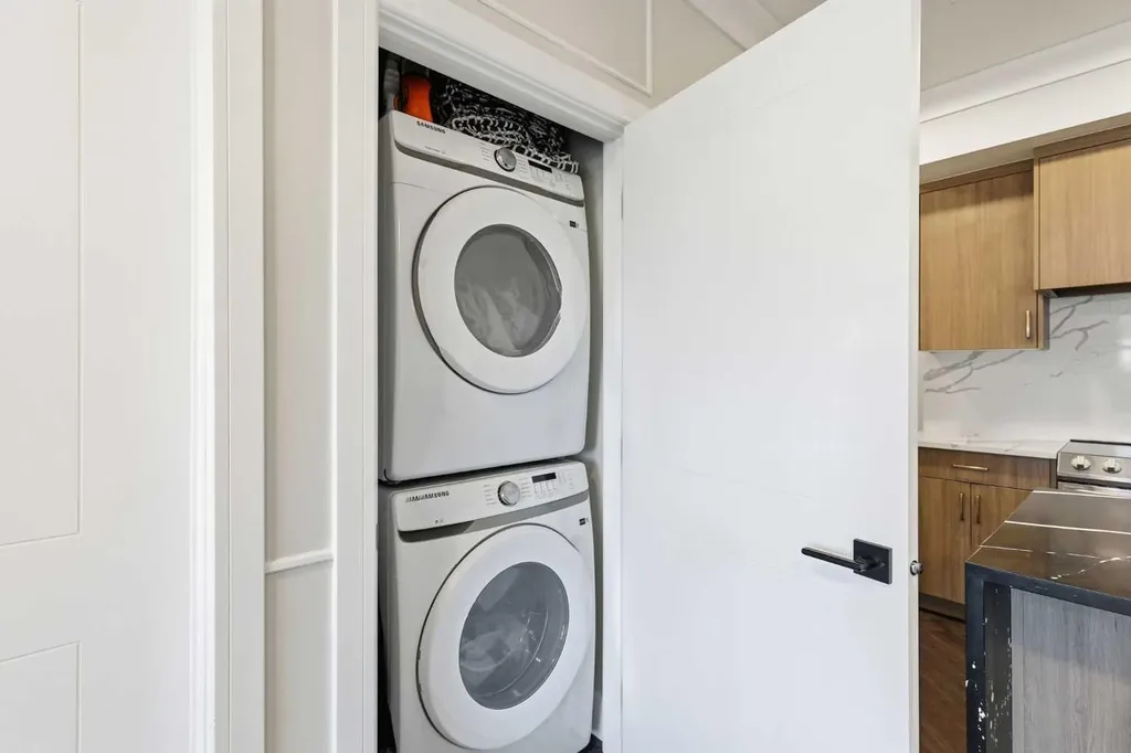 370 Dieppe Drive SW Calgary AB T3E0E6