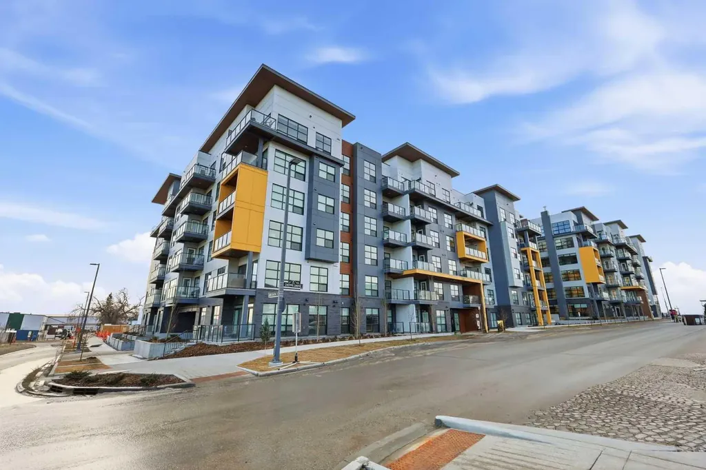 370 Dieppe Drive SW Calgary AB T3E0E6